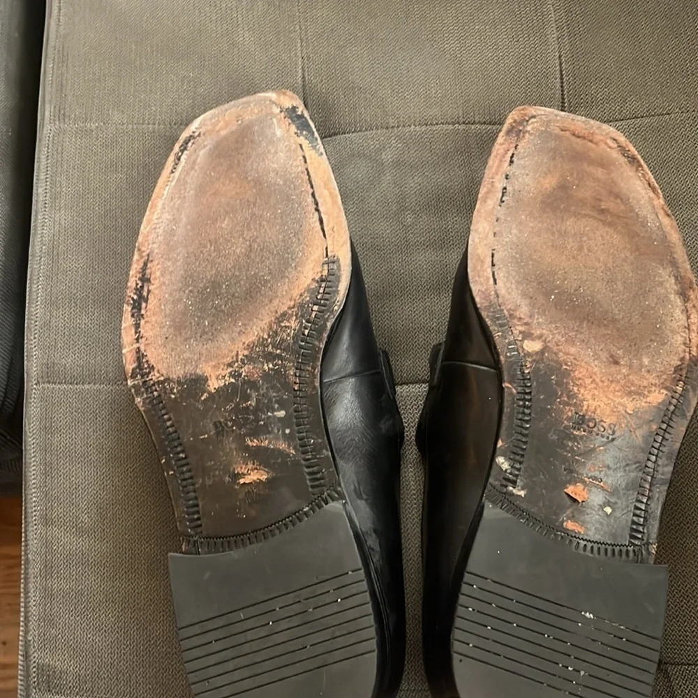 🇪🇸🐠 Hugo Boss Black Leather Silver Bit Loafers – Size 10.5